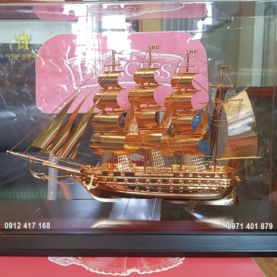 Qu&agrave; Tặng Thuyền Buồm D&aacute;t V&agrave;ng 9999 32Cm